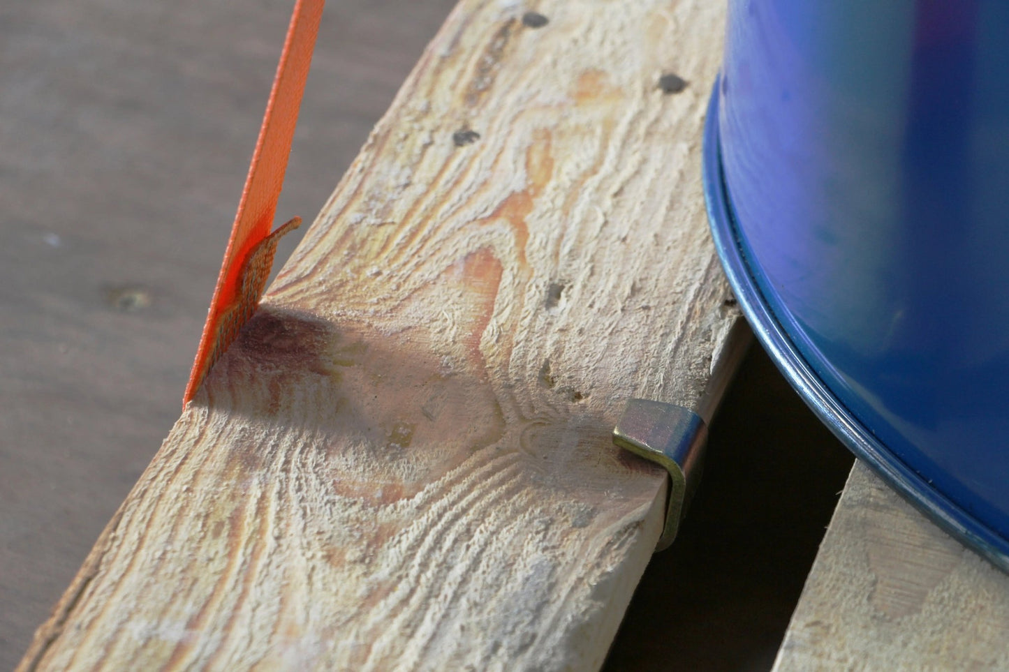 Multi - use Single Drum Securement with Ratchet/ Hook - safeloadshop.com